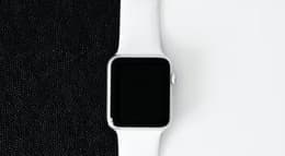 Apple Watch 6とApple Watch 8の違い・比較を解説【買うべきモデルは？】