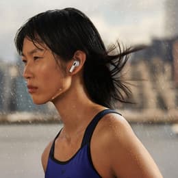 Apple AirPods 第3世代 (2021) - MagSafe 充電ケース 【整備済み再生品
