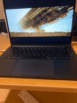 【早い者勝ち】M4 MacBook Air 初期化済み 美品 M4搭載「MacBook Air」レビュー：M4モデルで“最後発”だった理由が見え