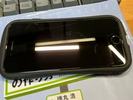 iPhone SE (2022) リファービッシュ品 | Back Market