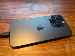 iphone 15pro 512GB ブラックチタニウム　美品 Amazon | 【整備済み品】 Apple iPhone 15 Pro 512GB ブルー