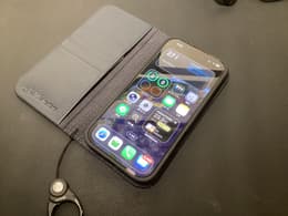 iPhone 16 Pro 256GB - ブラックチタニウム - Simフリー 【整備済み