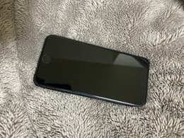 GW特別✨iPhoneSE2020 ブラック　使用期間短い端末。 iPhone SE (2020) リファービッシュ品 | Back Market