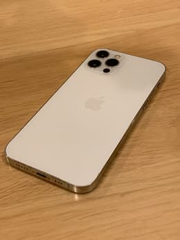iPhone 12 Pro リファービッシュ品 | Back Market