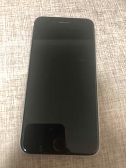 iPhone SE (2022) リファービッシュ品 | Back Market