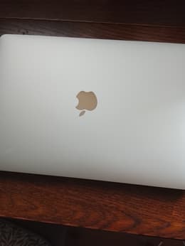 MacBook Air (M1 series) リファービッシュ品 | Back Market