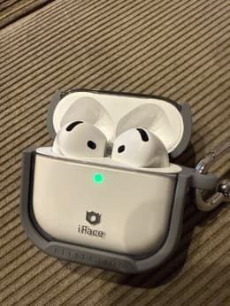 Apple AirPods 第4世代 (2024) - Wireless (USB-C) 充電ケース