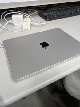 MacBook Pro M1 中古＆整備品(リファービッシュ) をお得に購入 | Back