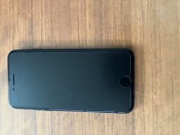 iPhone SE (2022) リファービッシュ品 | Back Market